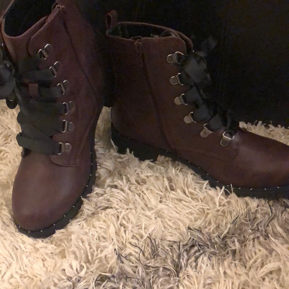 American Heritage NWT sz 7.5 Zip Up Booties Ribbon - Picture 4 of 6